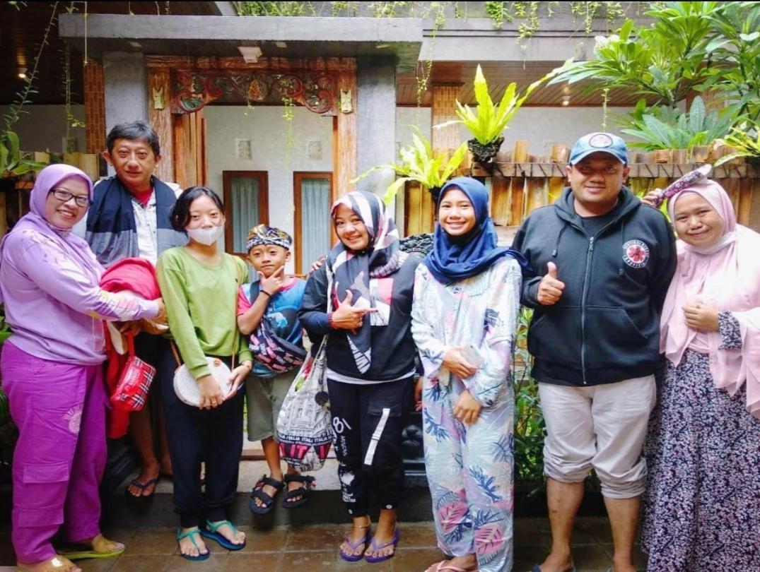 Genta House Hotel Kuta  Exterior photo